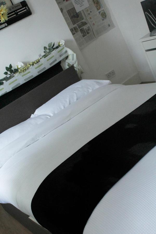 Cozy Rooms Or Apartment In London Townhouse Fast Links To Central 外观 照片